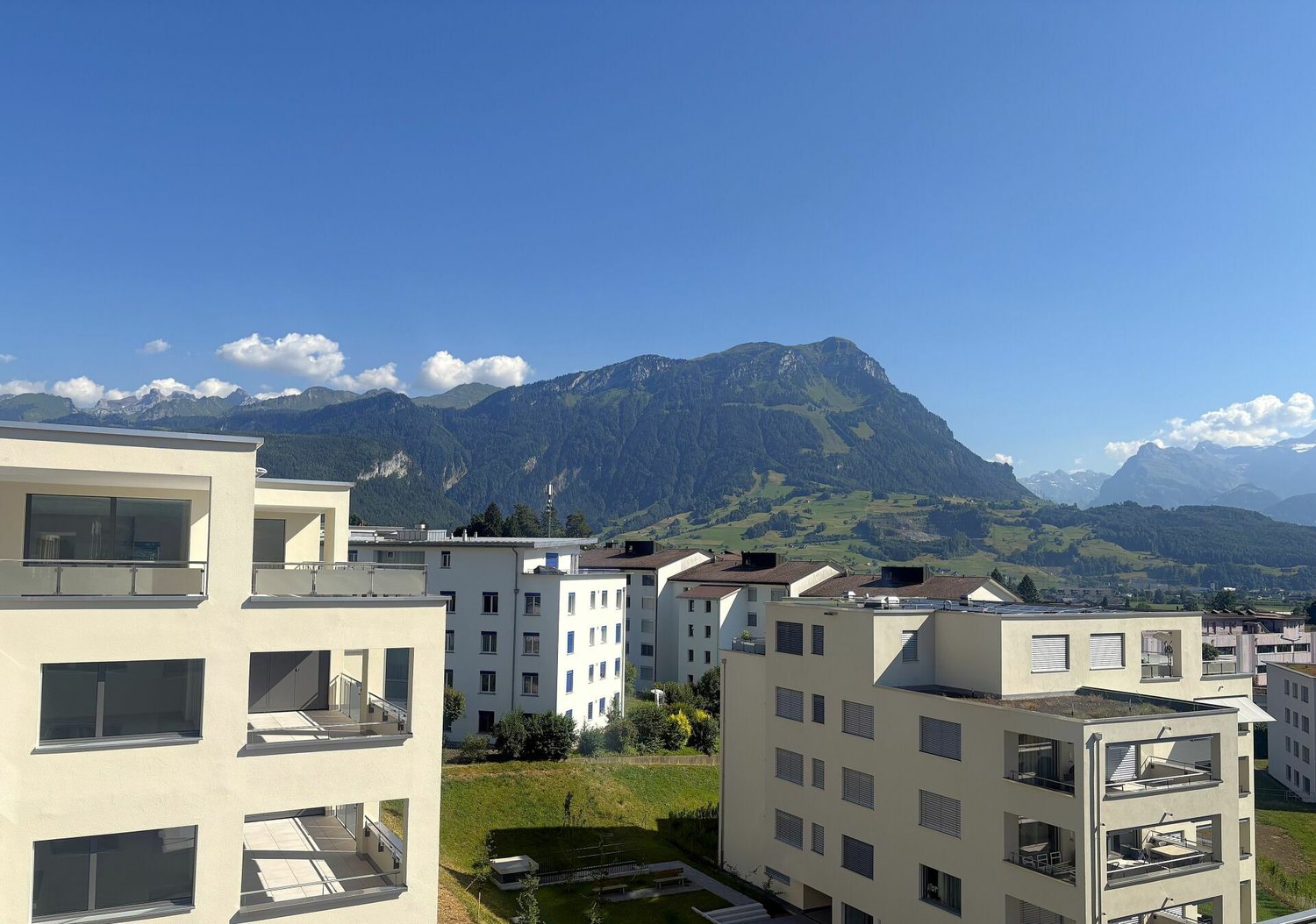 Erstvermietung: moderne 4.5-Zimmerwohnung - Bild 9