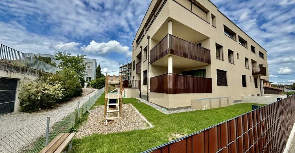 MAGNIFIQUE ET MODERNE AVEC TERRASSE - Appartement 3.5 pièces - image - 1