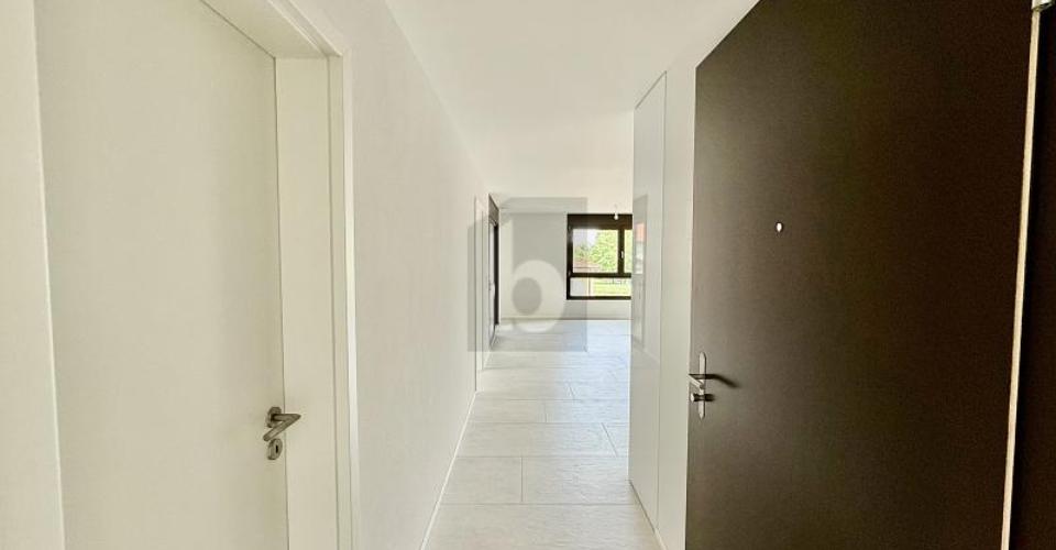 MAGNIFIQUE ET MODERNE AVEC TERRASSE - Appartement 3.5 pièces - image - 2