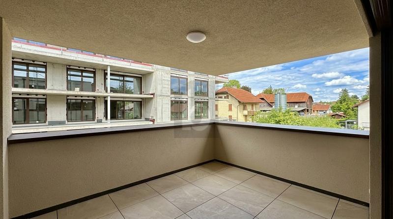 MAGNIFIQUE ET MODERNE AVEC TERRASSE - Appartement 3.5 pièces - image - 4