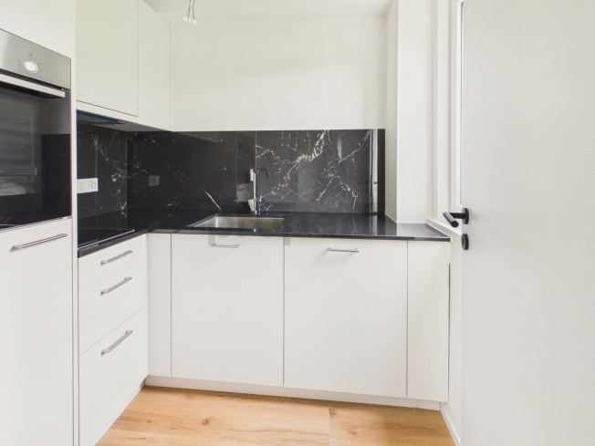 Erstbezug nach Renovation  Moderne 1.5-Zimmer-Wohnung mit Pilatusblick - Bild 7
