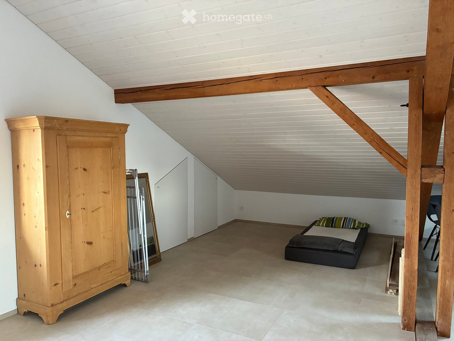 1.5-Zimmer Dach-Loft mit Charakter und Weitblick in Horn - Bild 3