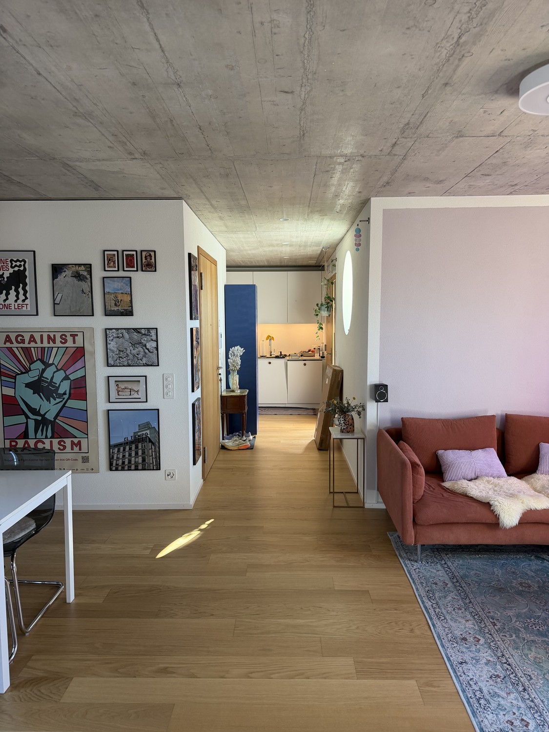Untermiete für 3 Monate - Wunderschöne Wohnung im 6. Stock mit 2 grossen Dachterrassen - Bild 3