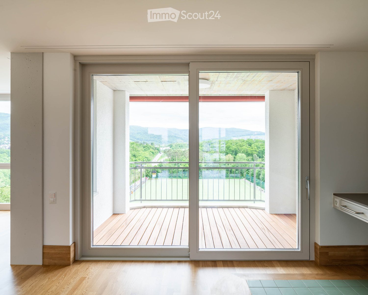 TRAUMAUSSICHT & BARRIEREFREI: Moderne 3.5-Zimmer-Neubauwohnung in Reinach BL - Bild 3