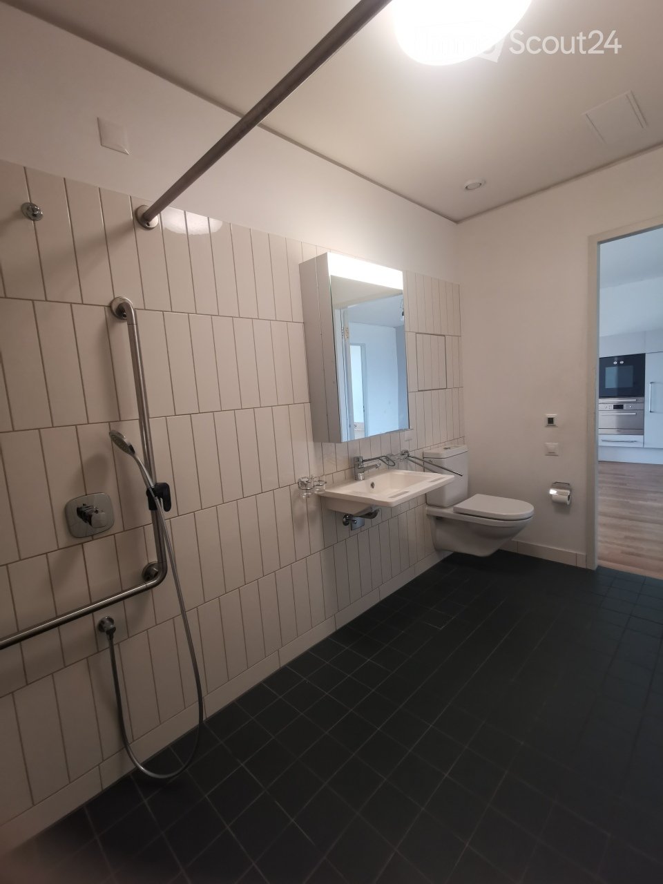 TRAUMAUSSICHT & BARRIEREFREI: Moderne 3.5-Zimmer-Neubauwohnung in Reinach BL - Bild 10