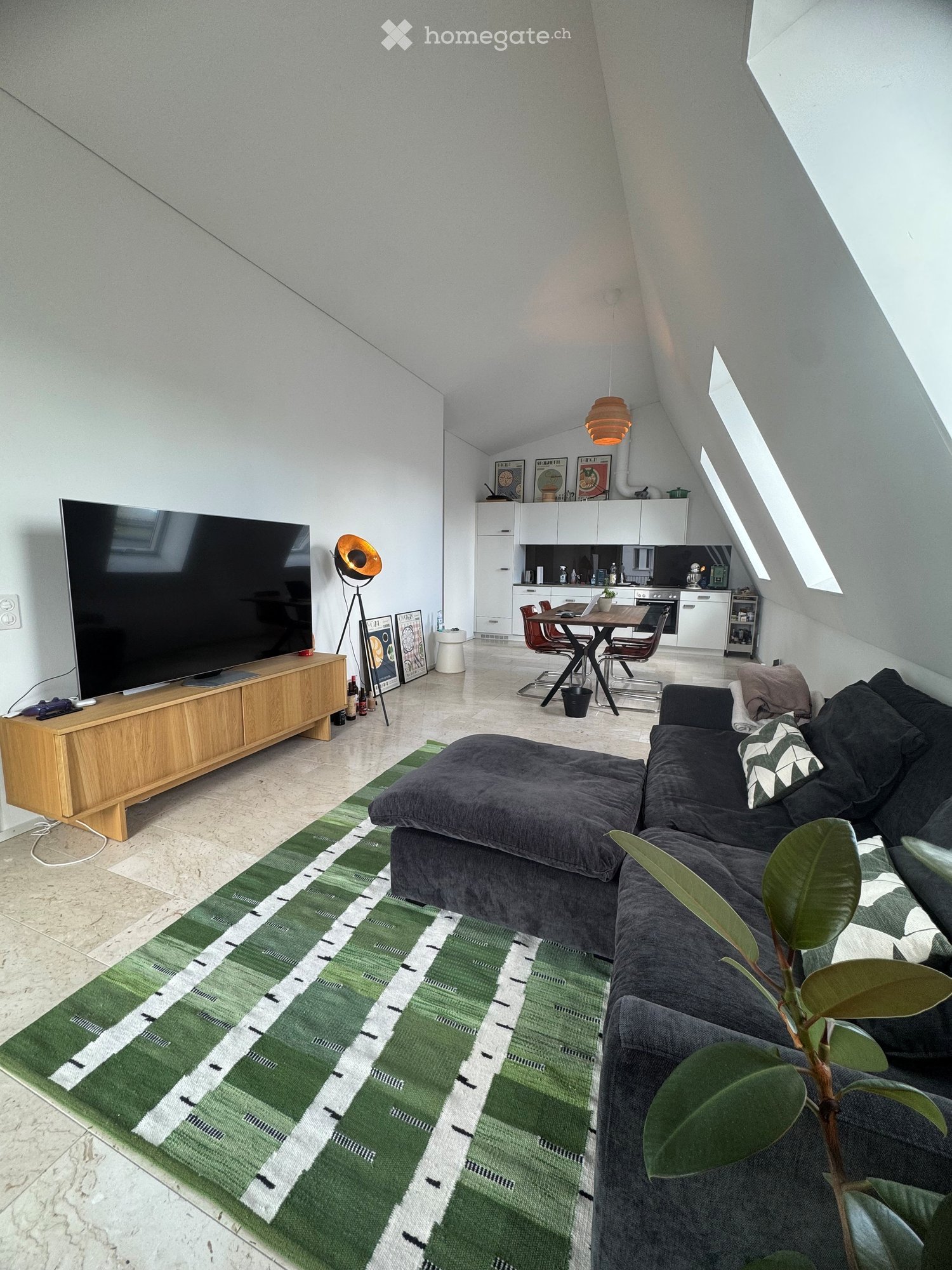 Charmante 2.5-Zimmer-Dachwohnung in Winterthur – Modern und hell - Bild 2
