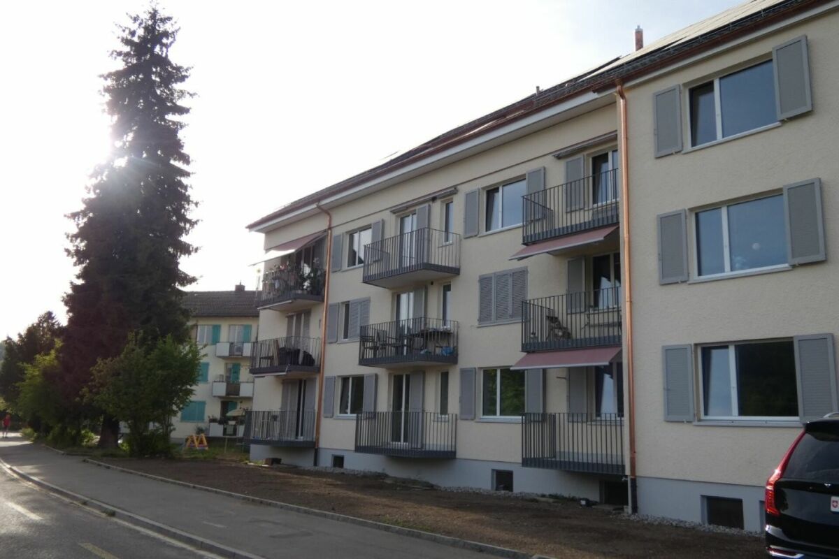 3.5 Zimmer, Moderne Wohnung im Erstbezug nach Totalrenovation - Bild 1