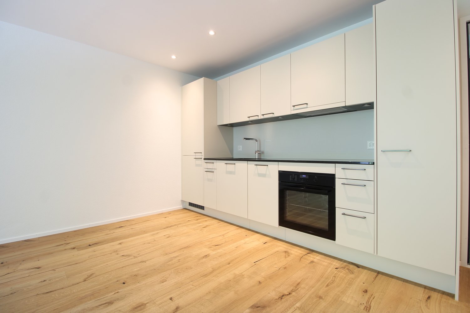 2.5 Zimmer-Attikawohnung mit gorsser Terrasse - Neubau - Bild 1