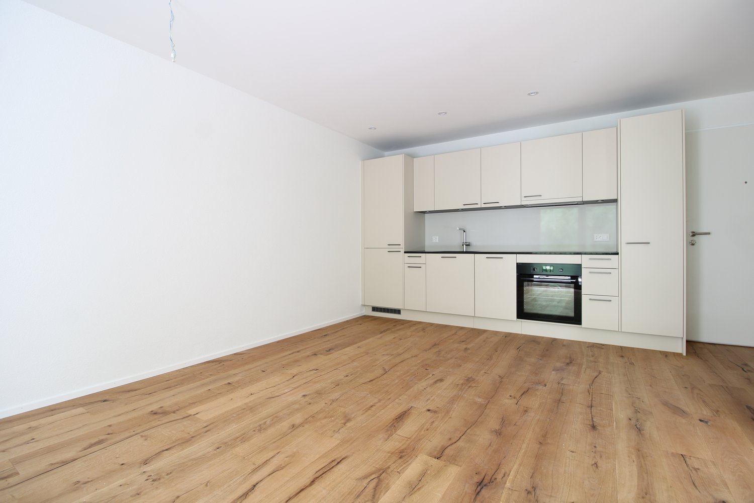 2.5 Zimmer-Attikawohnung mit gorsser Terrasse - Neubau - Bild 2