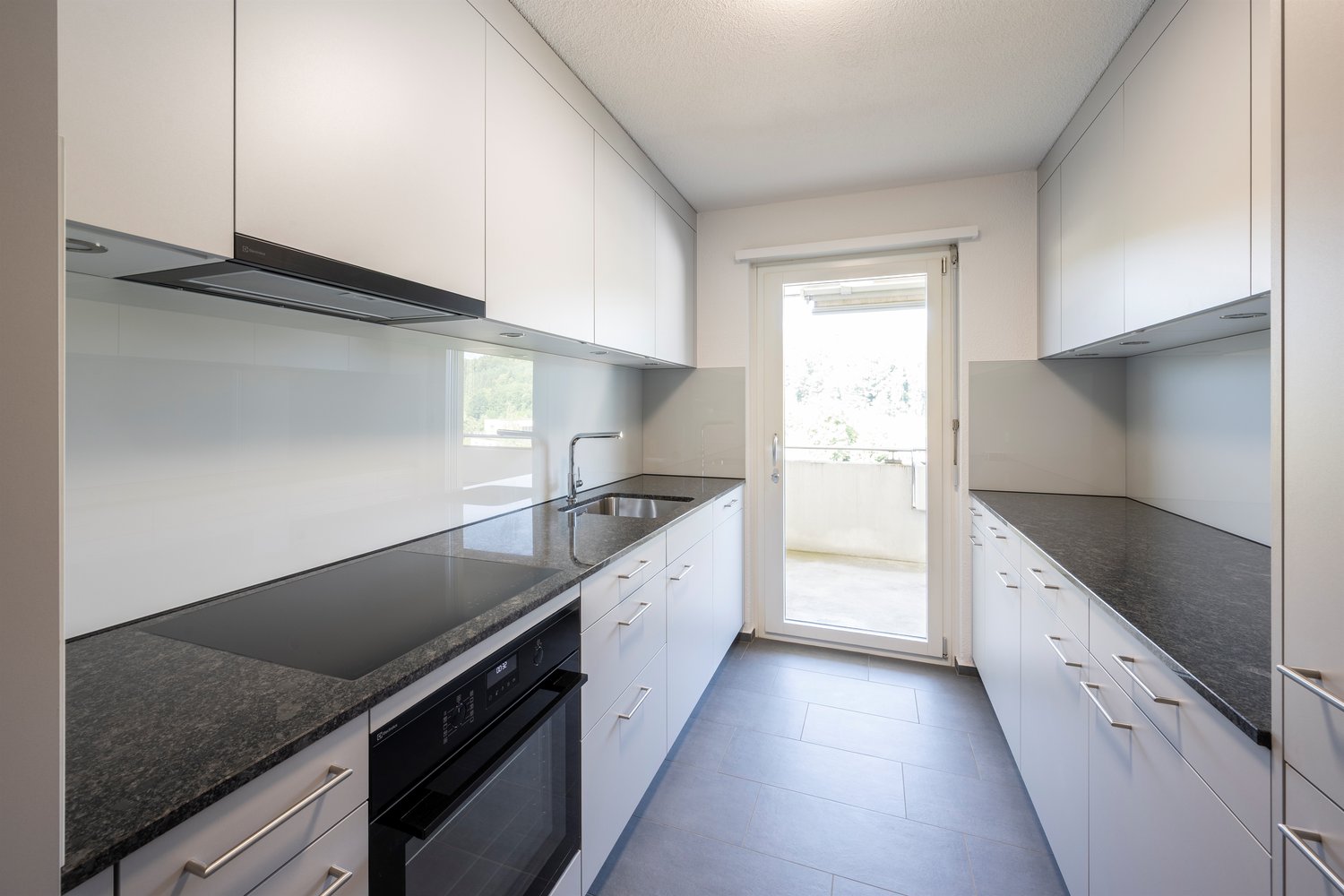 Grosszügige Wohnung im Grünen - Bild 8