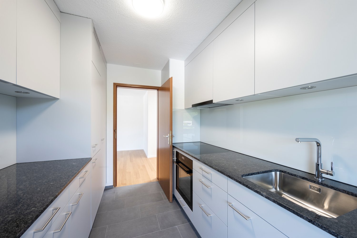 Grosszügige Wohnung im Grünen - Bild 9