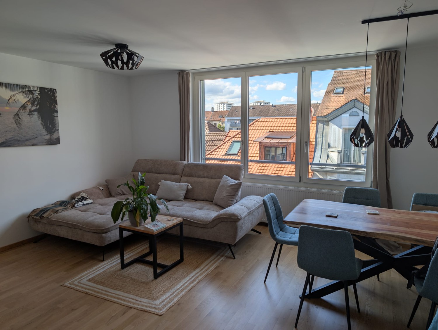 Traumhafte, kürzlich sanierte 3-Zimmer-Wohnung nahe Voltaplatz mit Balkon - Bild 1