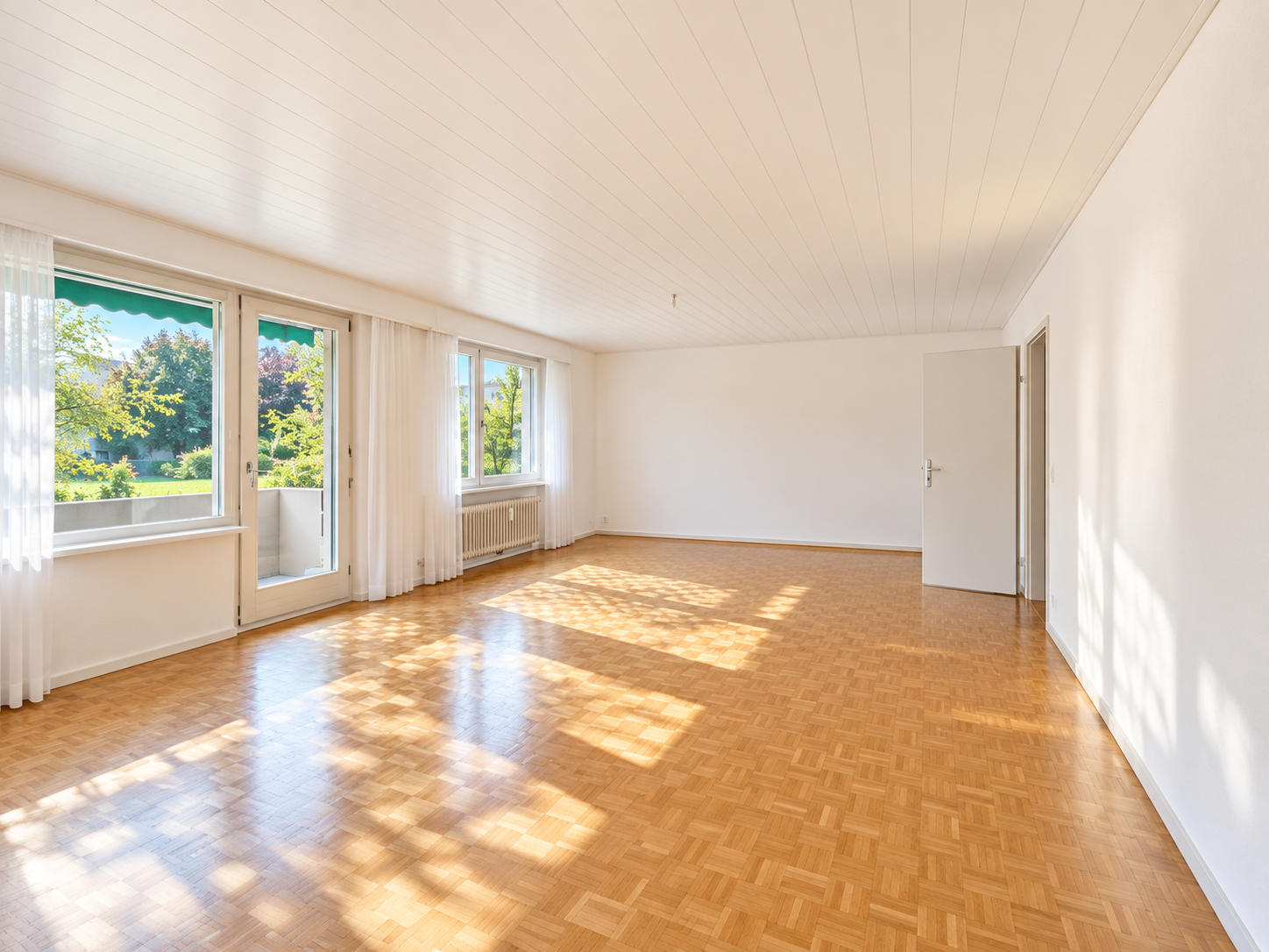 Erstbezug nach Renovation – grosszügige 4½-Zimmer-Wohnung im Grünen - Bild 2