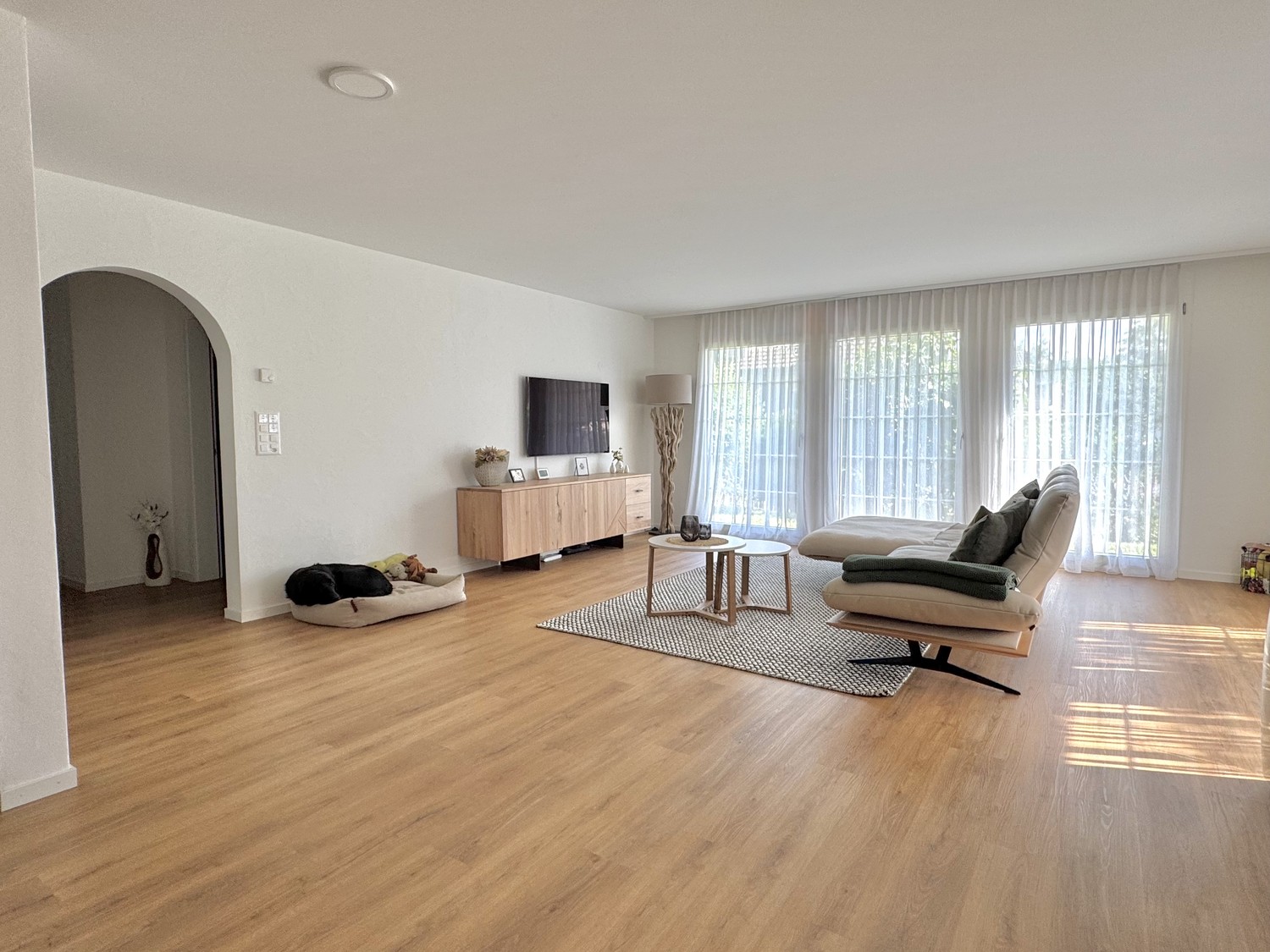 Schöne 4 1/2-Zimmerwohnung EG in Bubikon zu vermieten (Nachmieter) - Bild 2