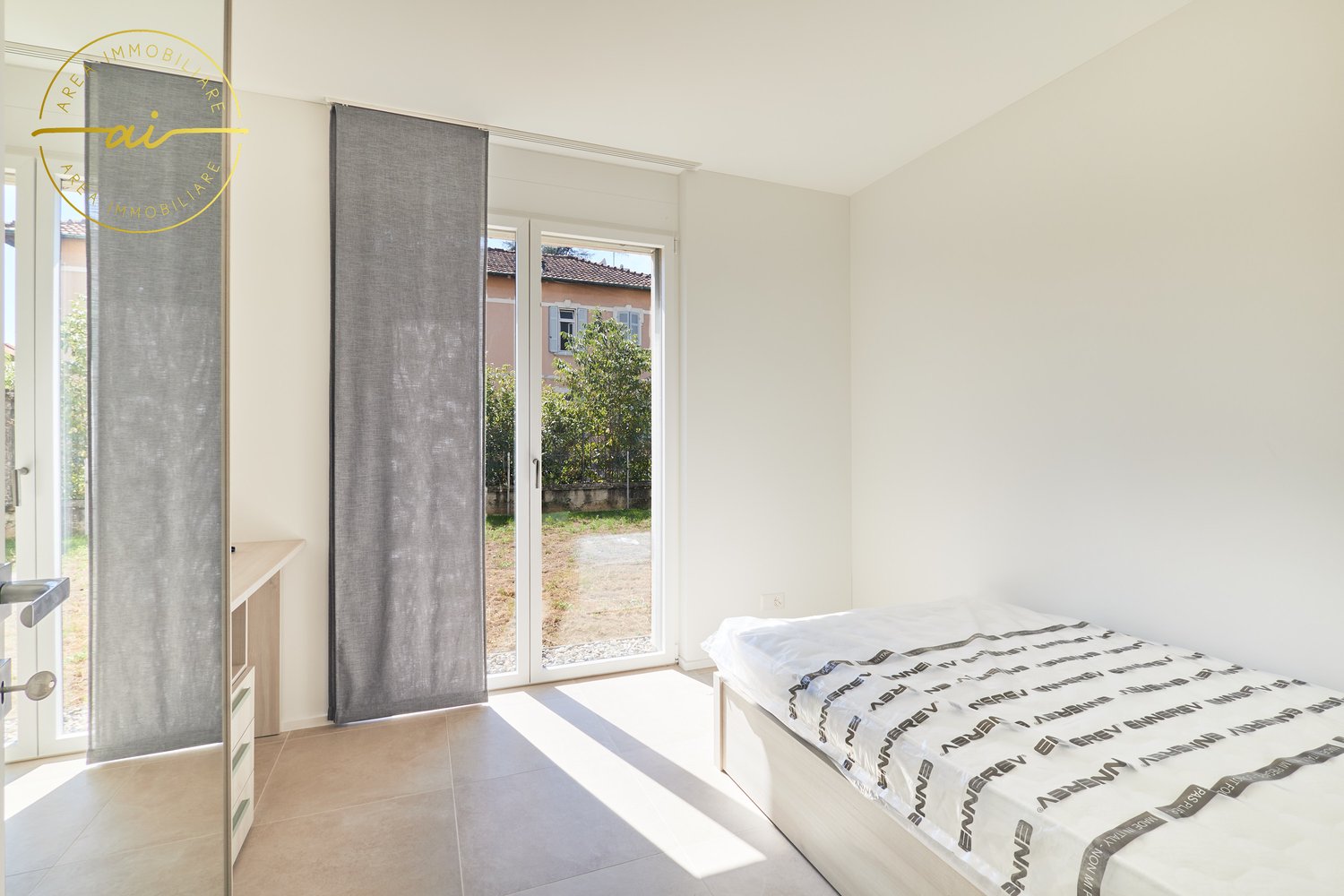 ATTICO DI 4.5 LOCALI CON ROOF GARDEN A BALERNA IN AFFITTO - Bild 7