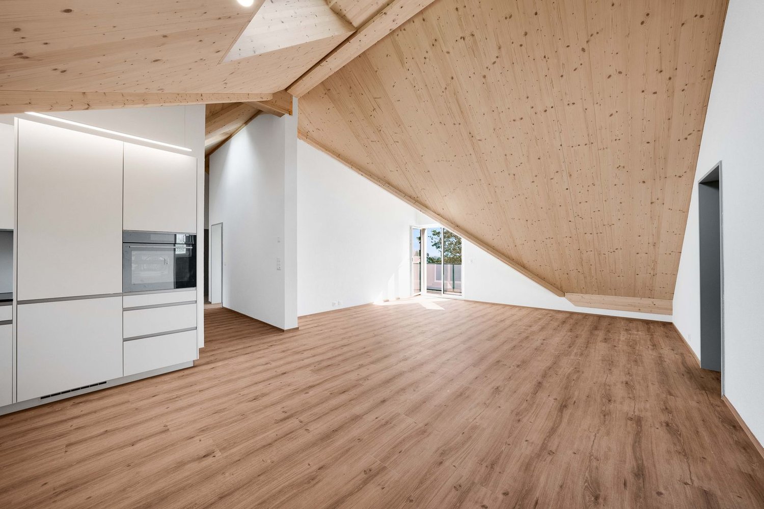 3.5-Zimmer-Dachwohnung - Bild 2