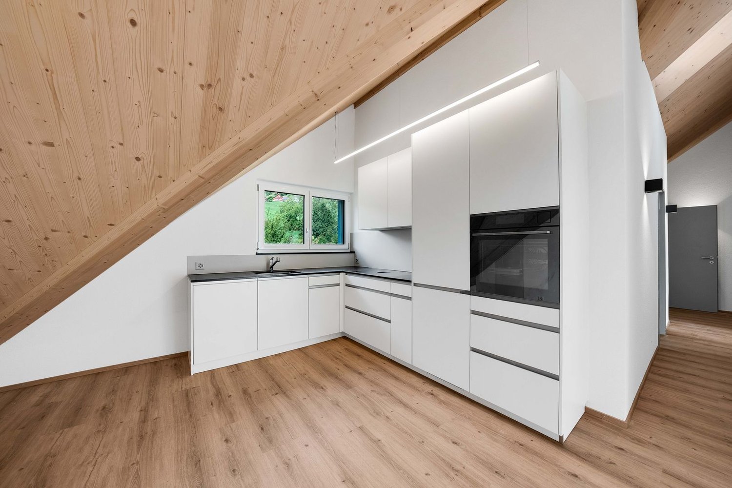 3.5-Zimmer-Dachwohnung - Bild 4