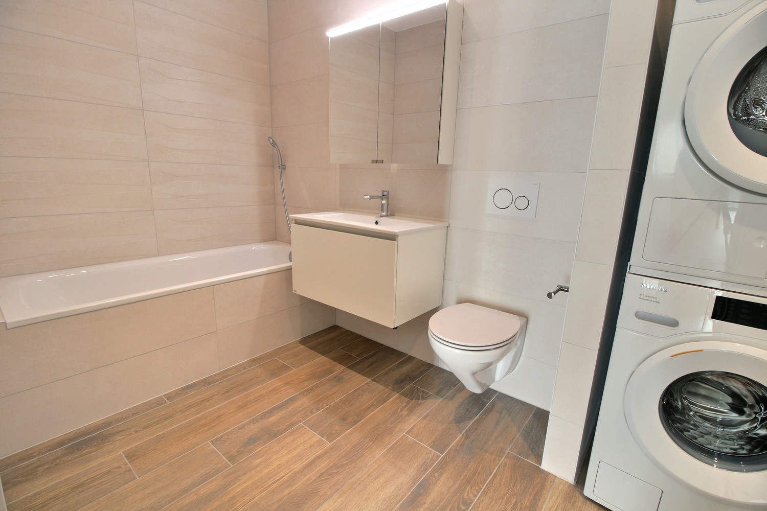 Superbe appartement neuf de 3.5 pièces à louer à Marly - Salle de bain