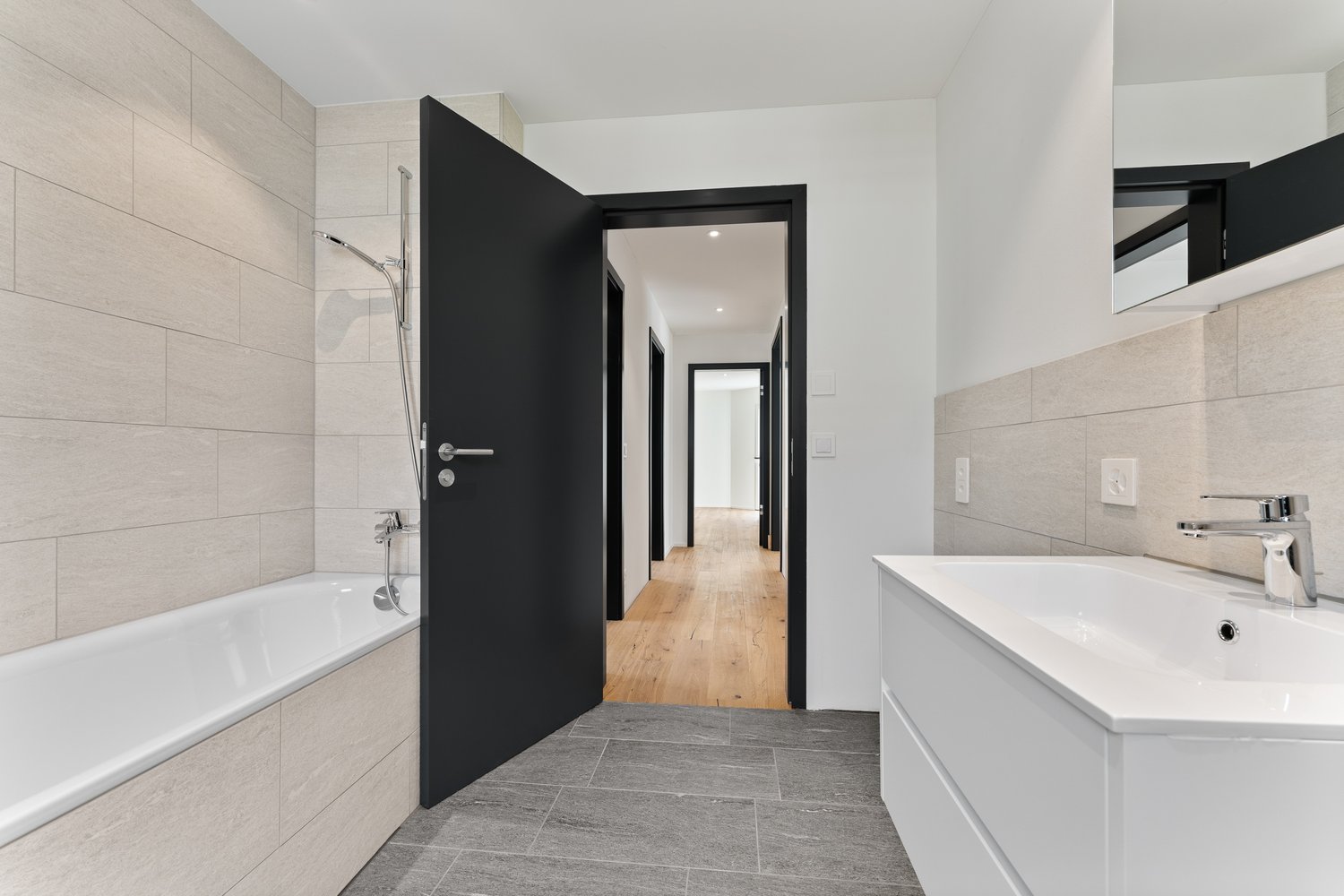 möbiliertes Attika WG-Zimmer in Neubau-Wohnung - Bild 8