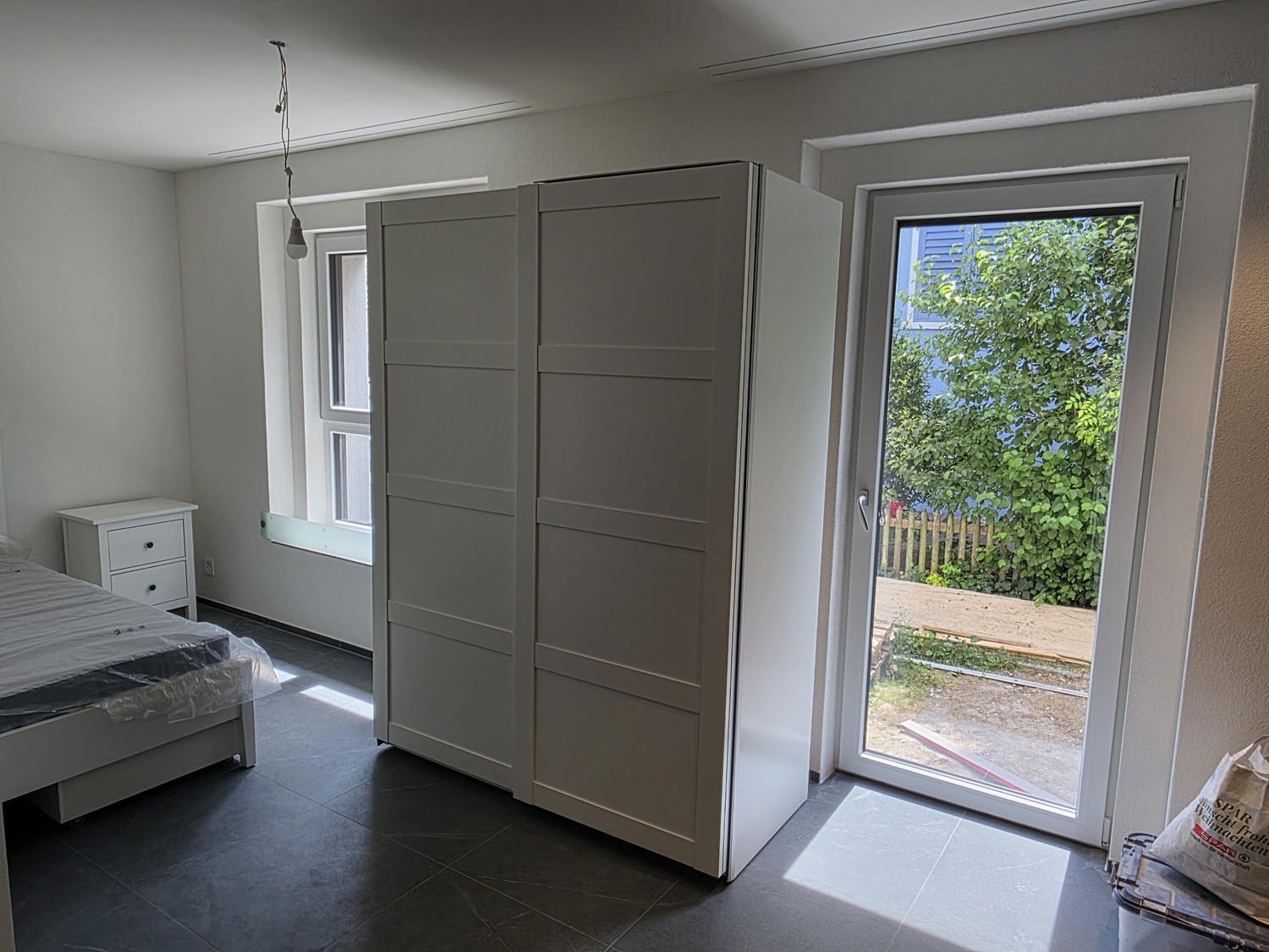 Helles Studio mit Gartensitzplatz, Erstbezug - Studio