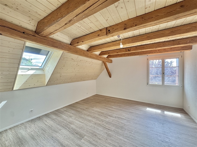4.5 Zi. Maisonette Wohnung mit Balkon/Sitzplatz - Erstbezug - Bild 12