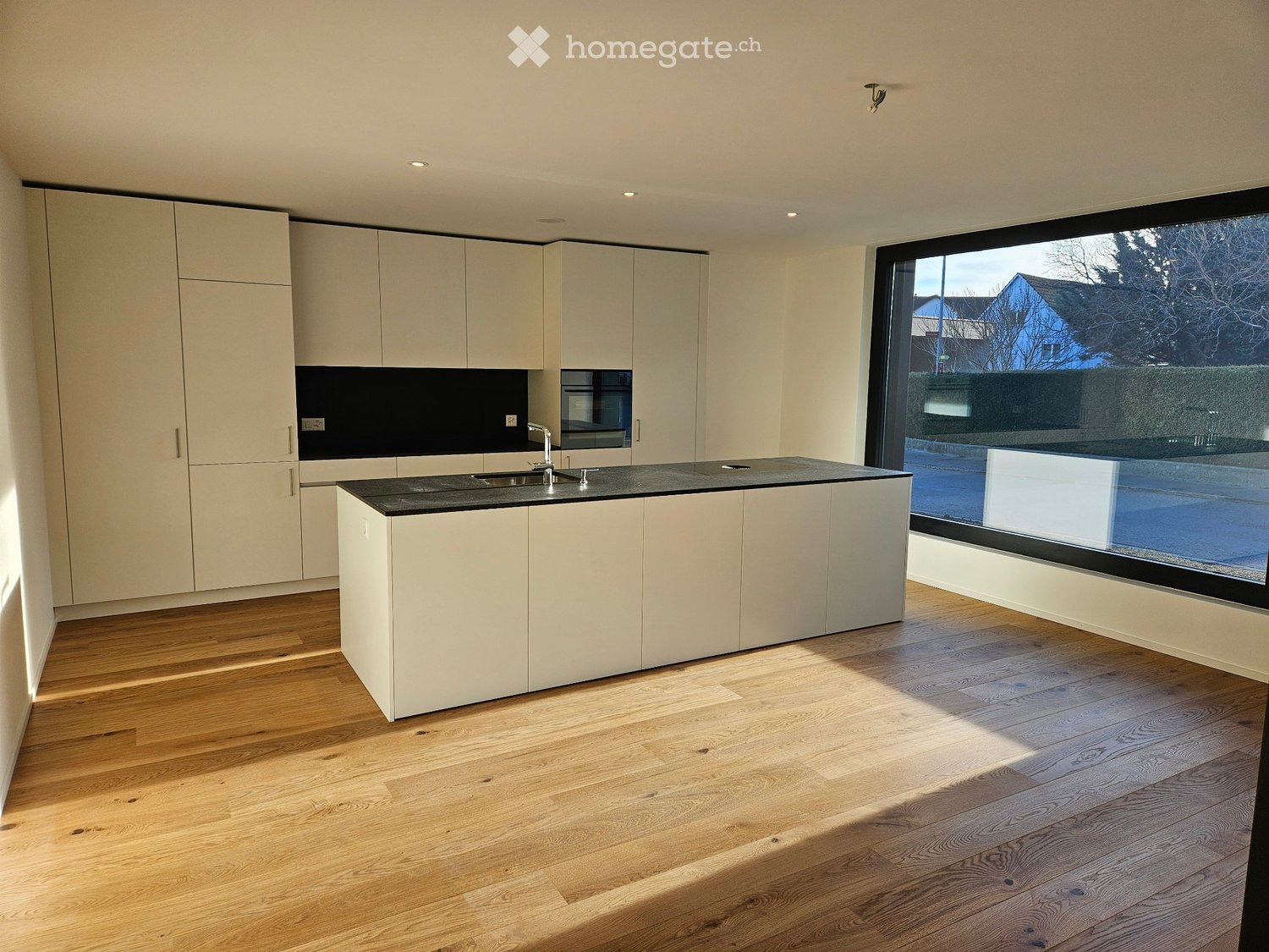 Moderne 4.5-Zimmer-Neubauwohnung mit grosser Loggia-Terasse - Bild 1