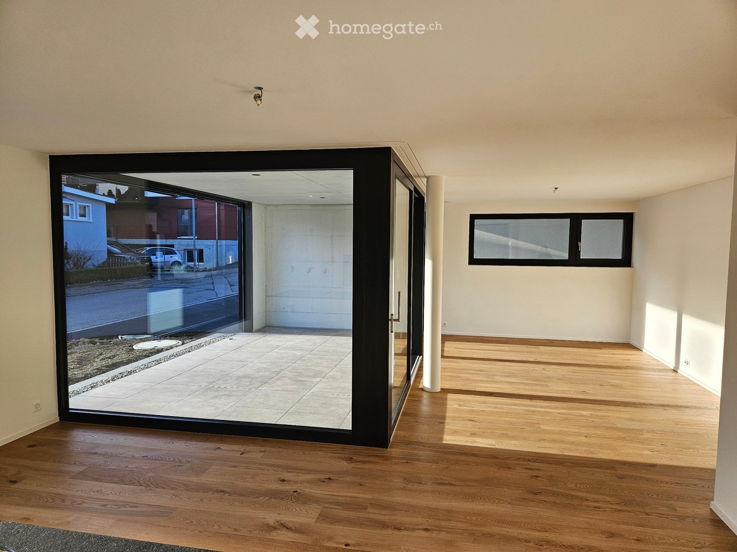 Moderne 4.5-Zimmer-Neubauwohnung mit grosser Loggia-Terasse - Bild 3