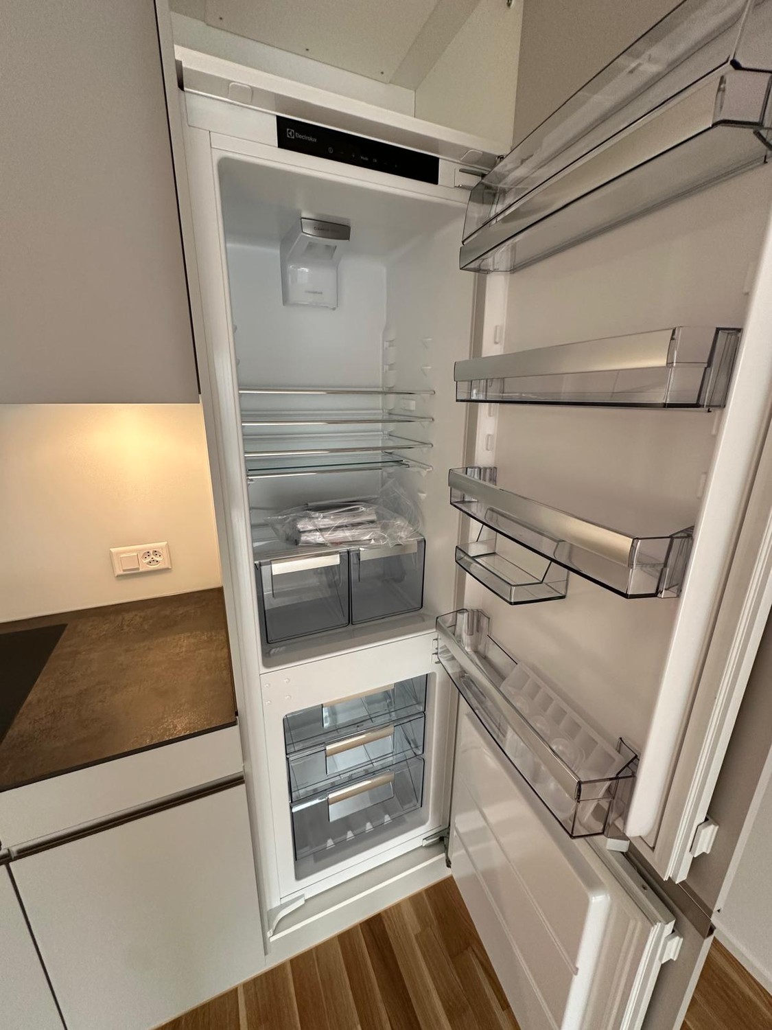 Exklusive 2.5-Zi.-Neubau-Maisonette mit 2 Terrassen & Garderobenzimmer in Zürich-Altstetten - Bild 2