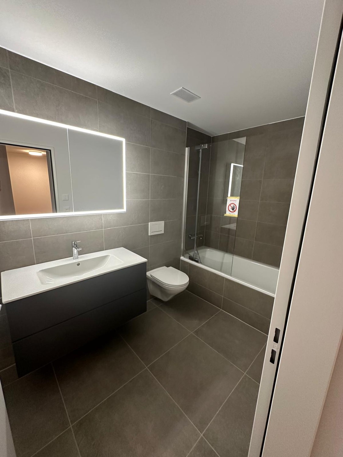 Exklusive 2.5-Zi.-Neubau-Maisonette mit 2 Terrassen & Garderobenzimmer in Zürich-Altstetten - Bild 6