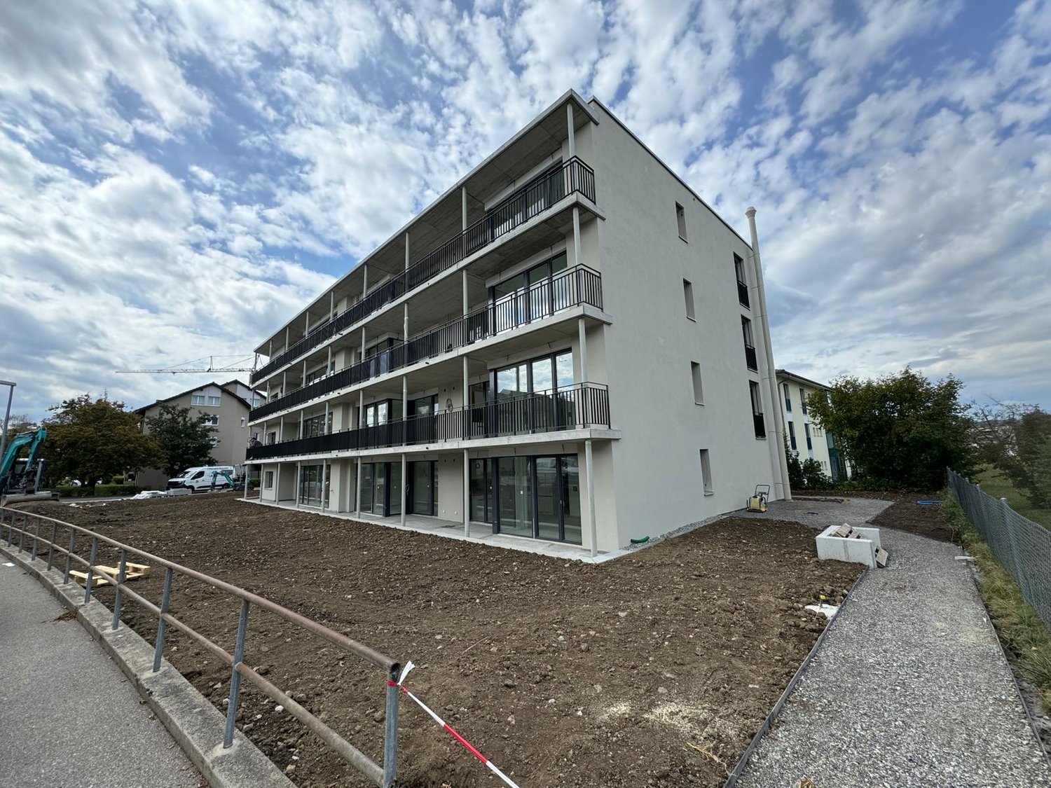 Luxuriöse Neubauwohnungen 3.5 bis 4.5 Zimmer mit Balkon oder Sitzplatz und Top-Ausstattung - Bild 1