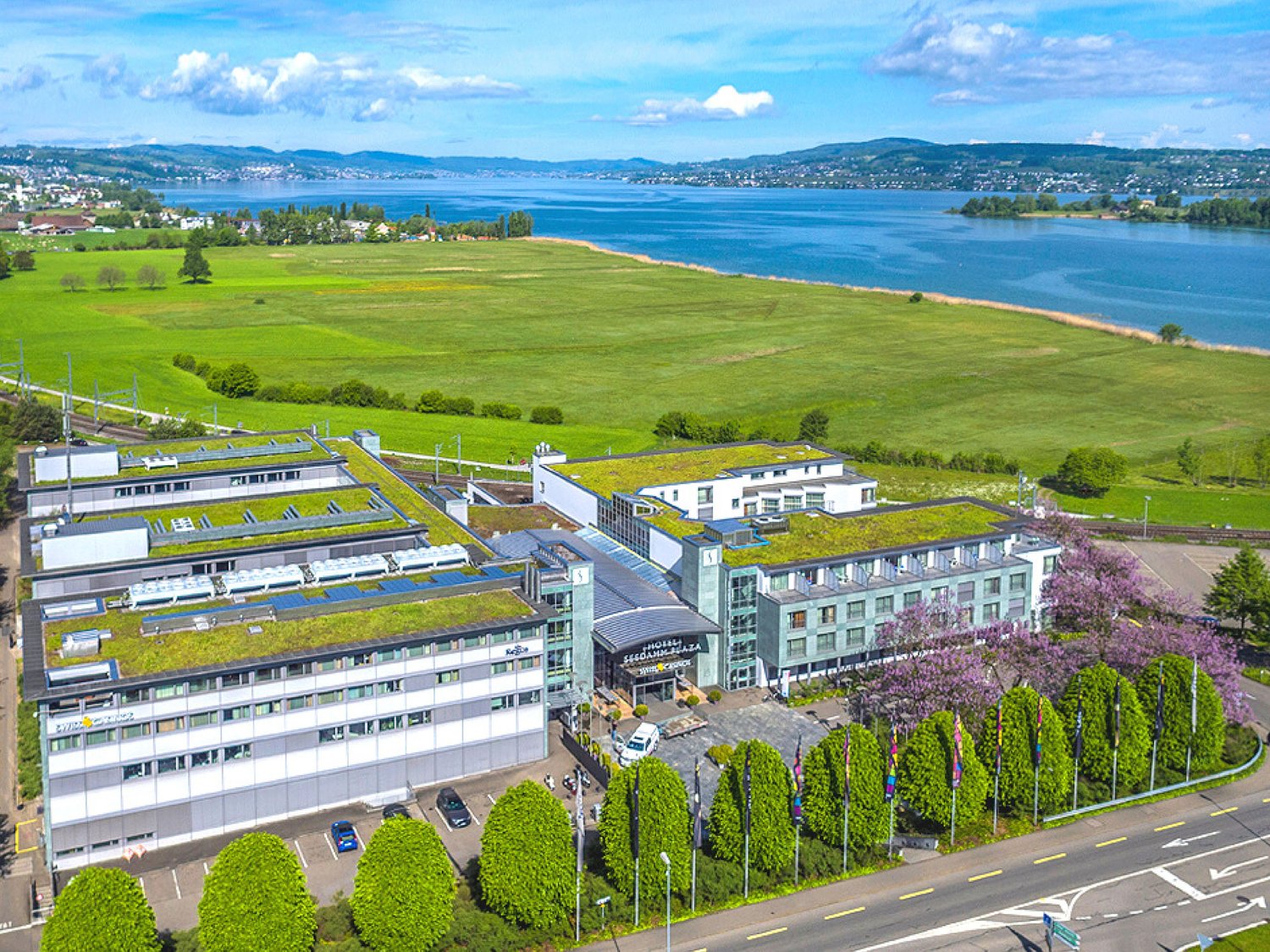 Exklusives Wohnen am Zürichsee mit Seesicht & Hotelkomfort | 2.5- 4.5 Zimmer – optional vollmöbliert - Bild 10
