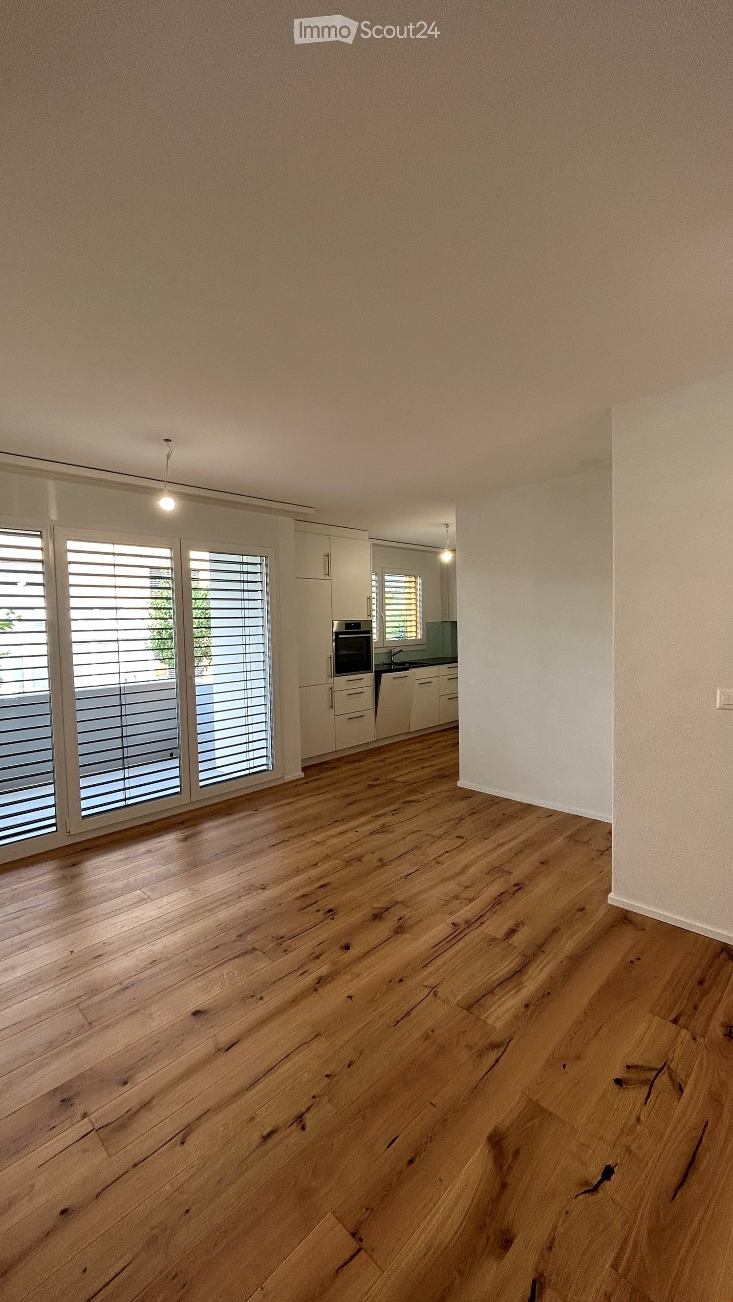 KERNSANIENIERTE UND HOCHWERTIGE 3½-ZI.-WOHNUNG - Bild 2