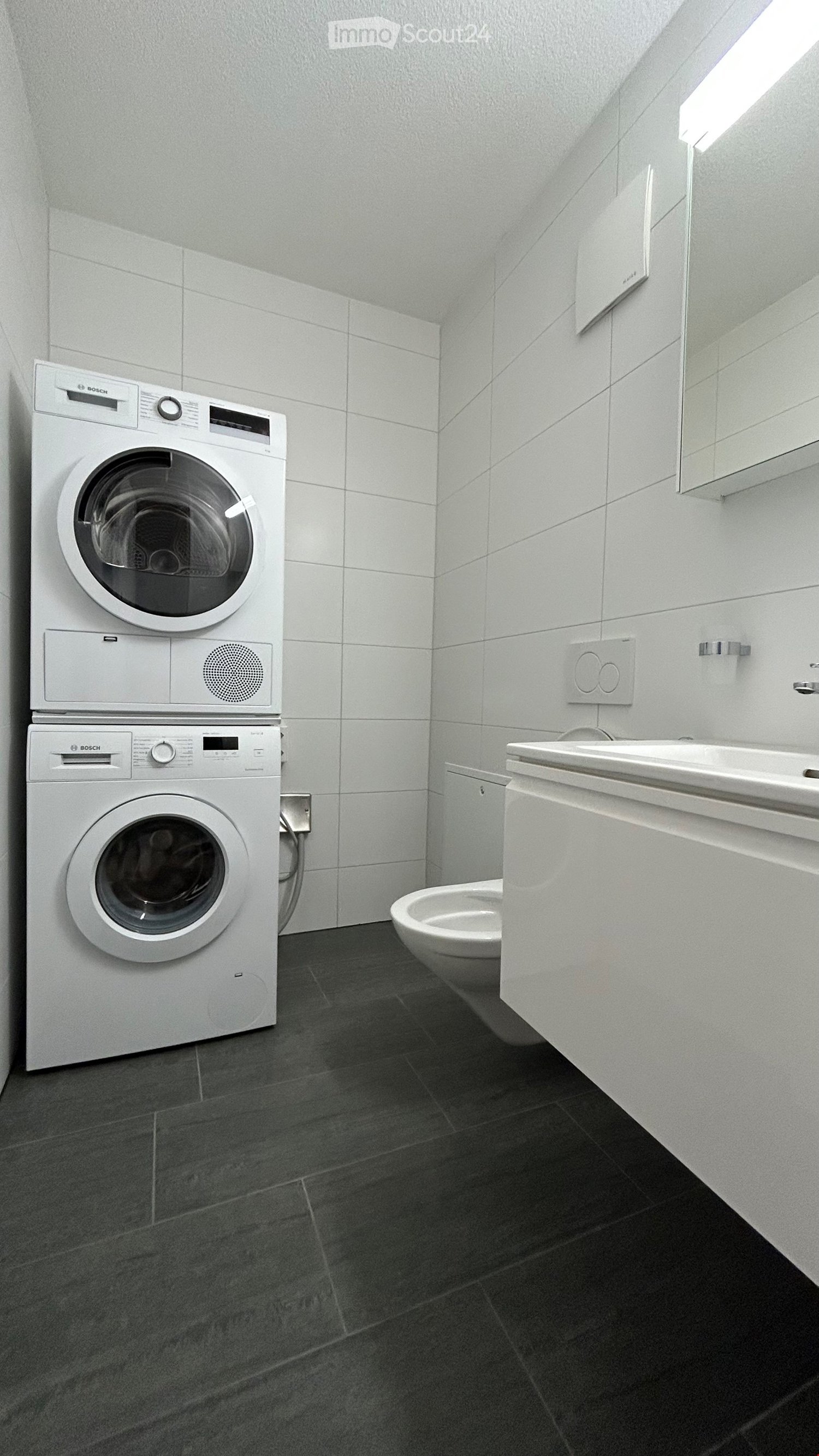 KERNSANIENIERTE UND HOCHWERTIGE 3½-ZI.-WOHNUNG - Bild 11