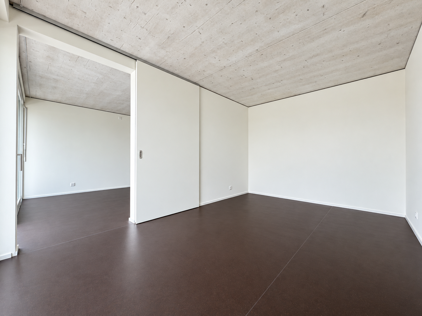 Mietvertrag Plus - Zimmer  (Foto aus baugleicher Wohnung; kleinere Abweichungen sind möglich)