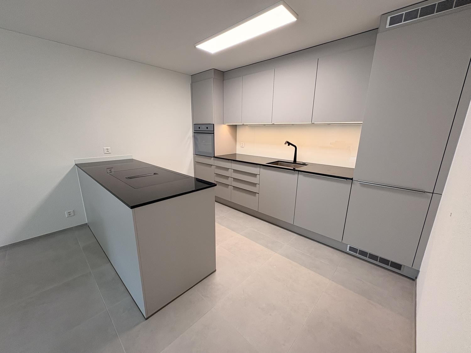 Erstvermietung 2026  Moderne 3.5-Zimmerwohnung mit hochwertigem Ausbaustandard - Bild 1
