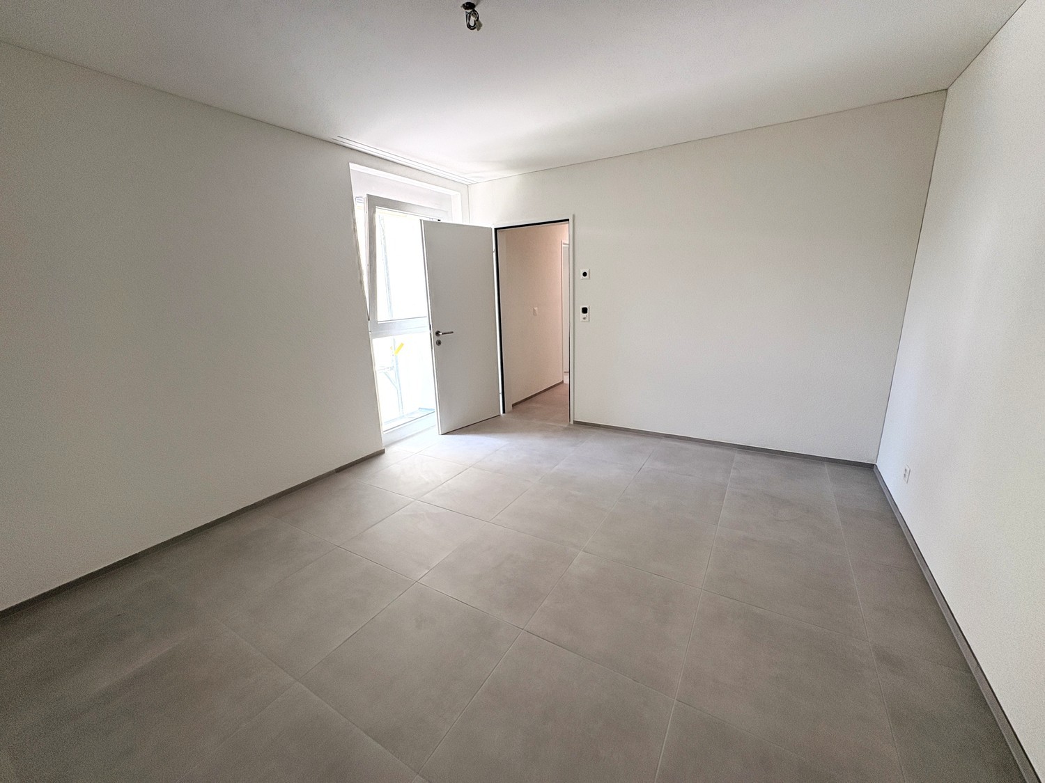 Erstvermietung 2026  Moderne 3.5-Zimmerwohnung mit hochwertigem Ausbaustandard - Bild 12