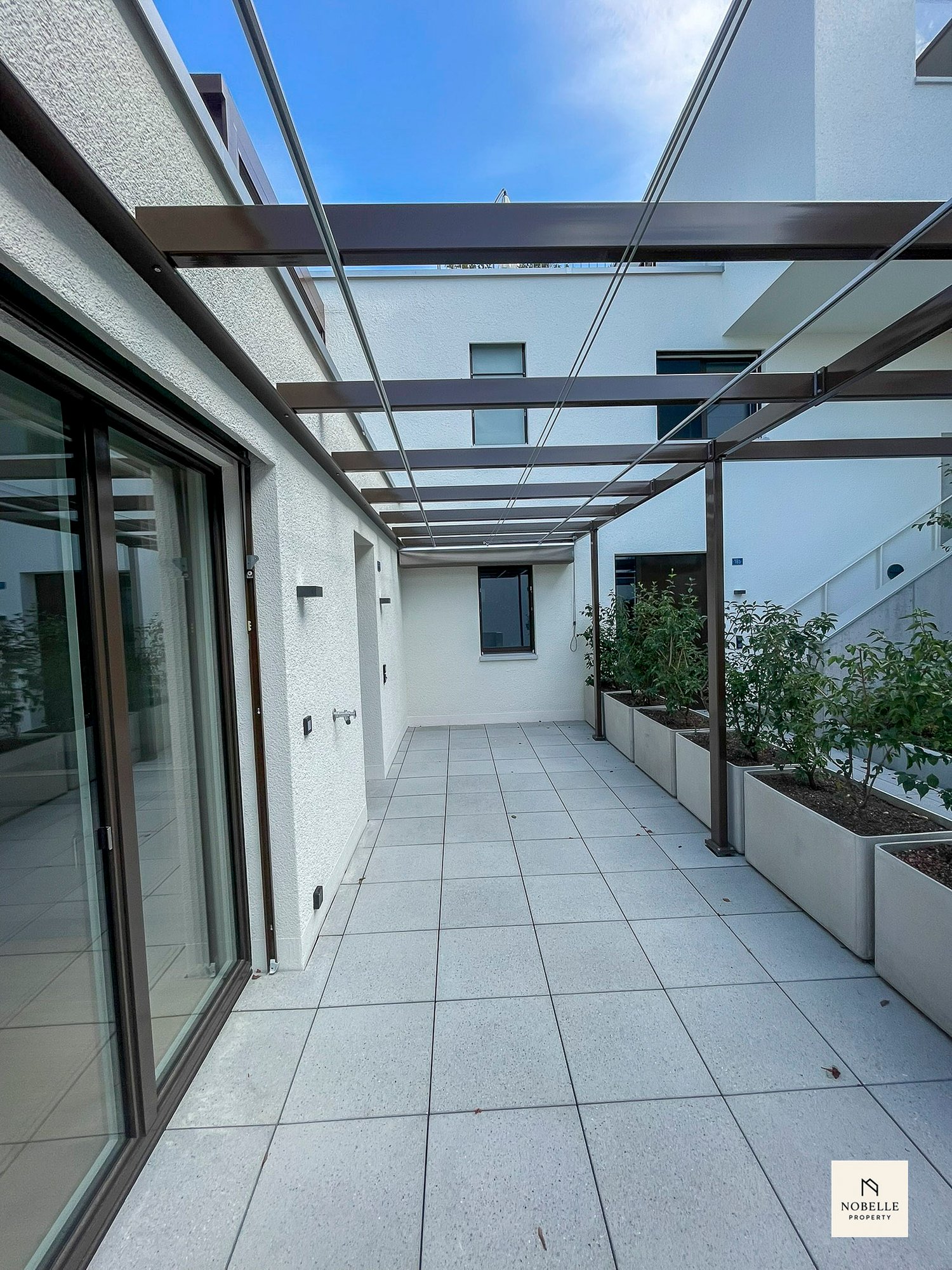TOP: Wohnen mit Weitblick | Moderne 2.5 Zimmer Neubauwohnung mit Sitzplatz - Bild 4