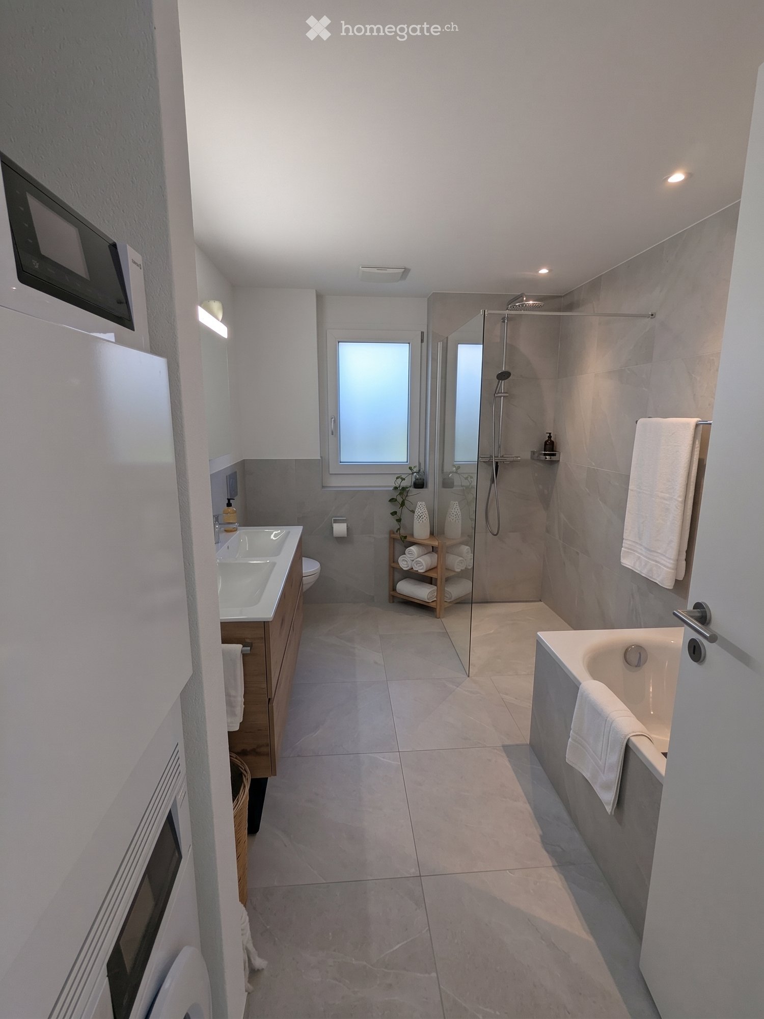 Moderne 3.5-Zimmer-Neubau-Wohnung in Einsiedeln - Bild 2