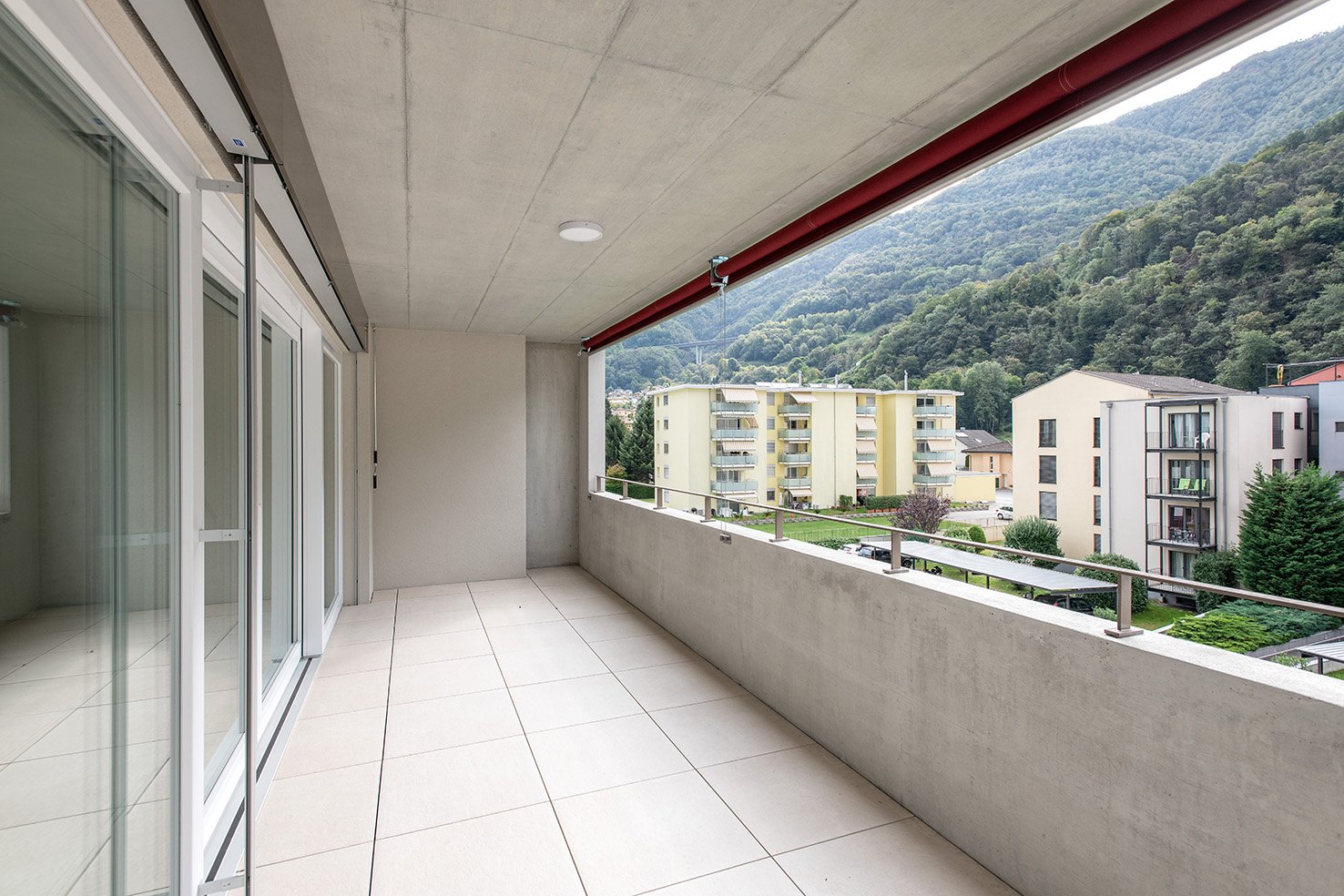 Vicino a tutte le comodità. Prima mensilità gratuita. - Balkon/Terrasse/Sitzplatz