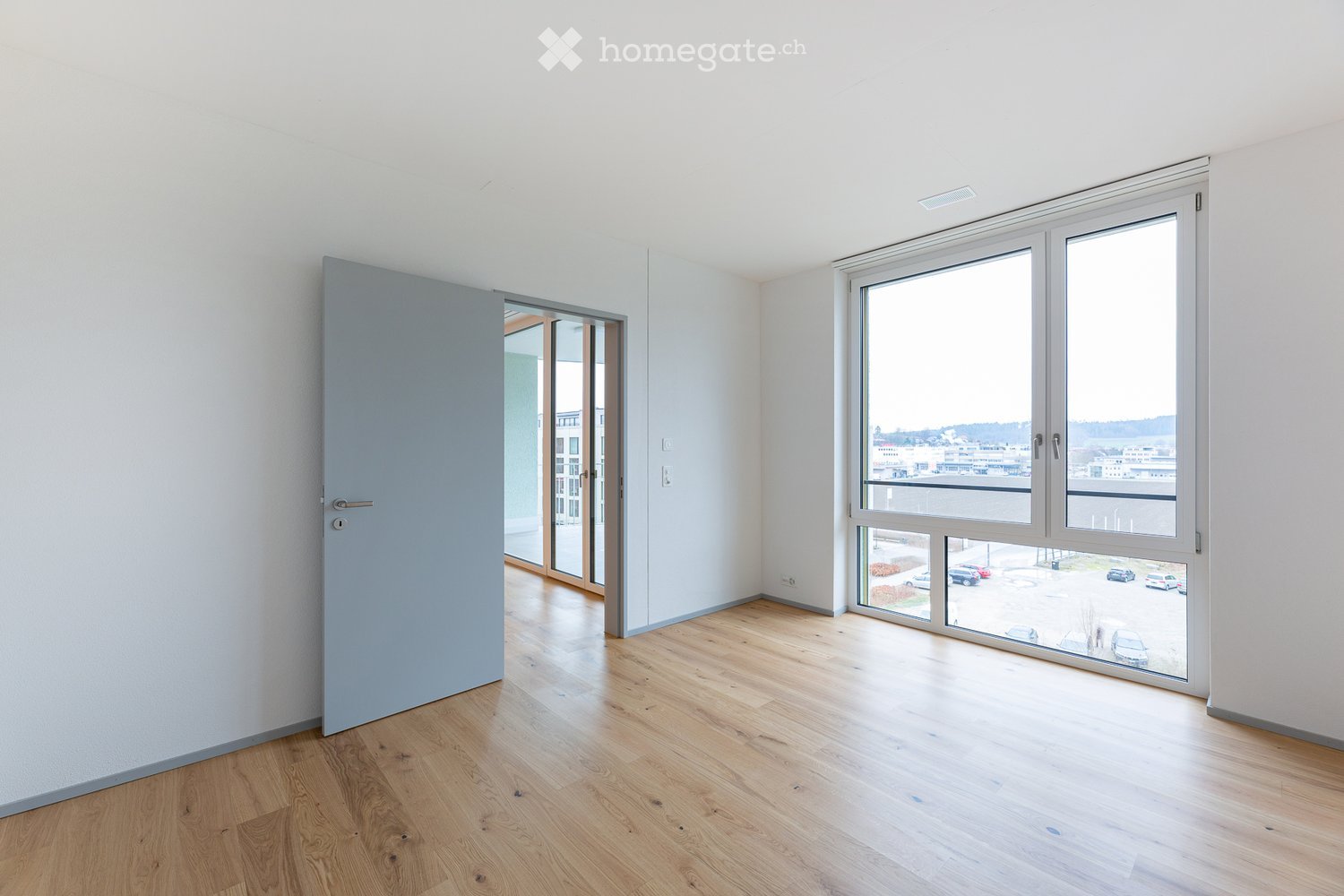 Moderne 3.5-Zimmer-Wohnung mit Balkon direkt am Bahnhof Hegi - Bild 3