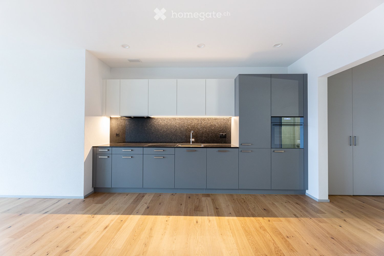 Moderne 3.5-Zimmer-Wohnung mit Balkon direkt am Bahnhof Hegi - Bild 7