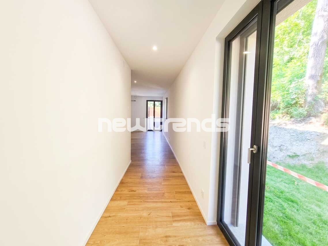 Pura-Caslano: affittasi nuovo 2.5 locali con giardino e patio - Bild 7