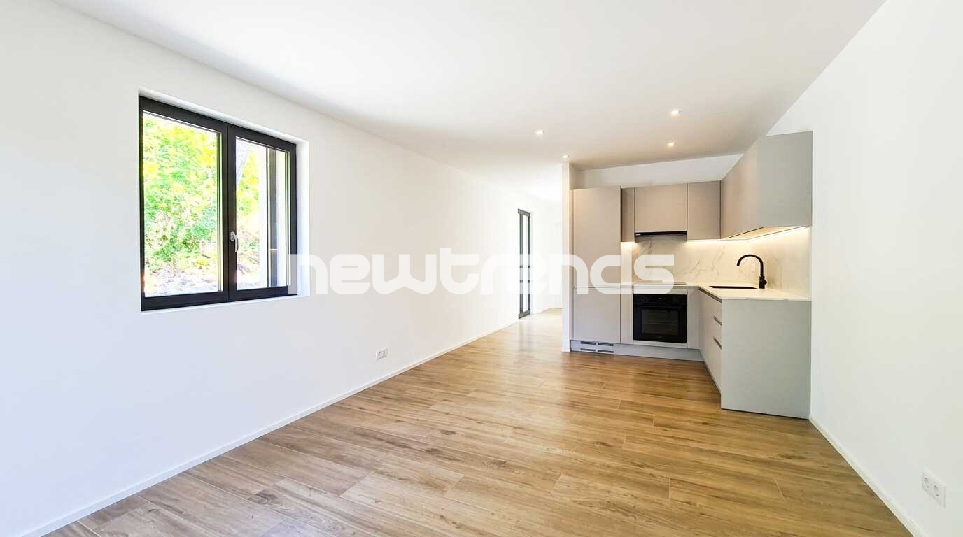Pura-Caslano: affittasi nuovo 2.5 locali con giardino e patio - Bild 8