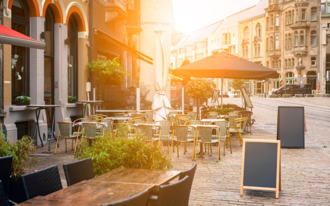 GENF NEUER GASTRONOMIE- UND GETRÄNKEBEREICH ZU MIETEN MIT TERRASSE - Bild 1