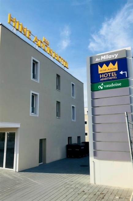 Architekturbüro /Geschäftsflächen im Gewerbezentrum Au Milavy  54m2 - Bild 1