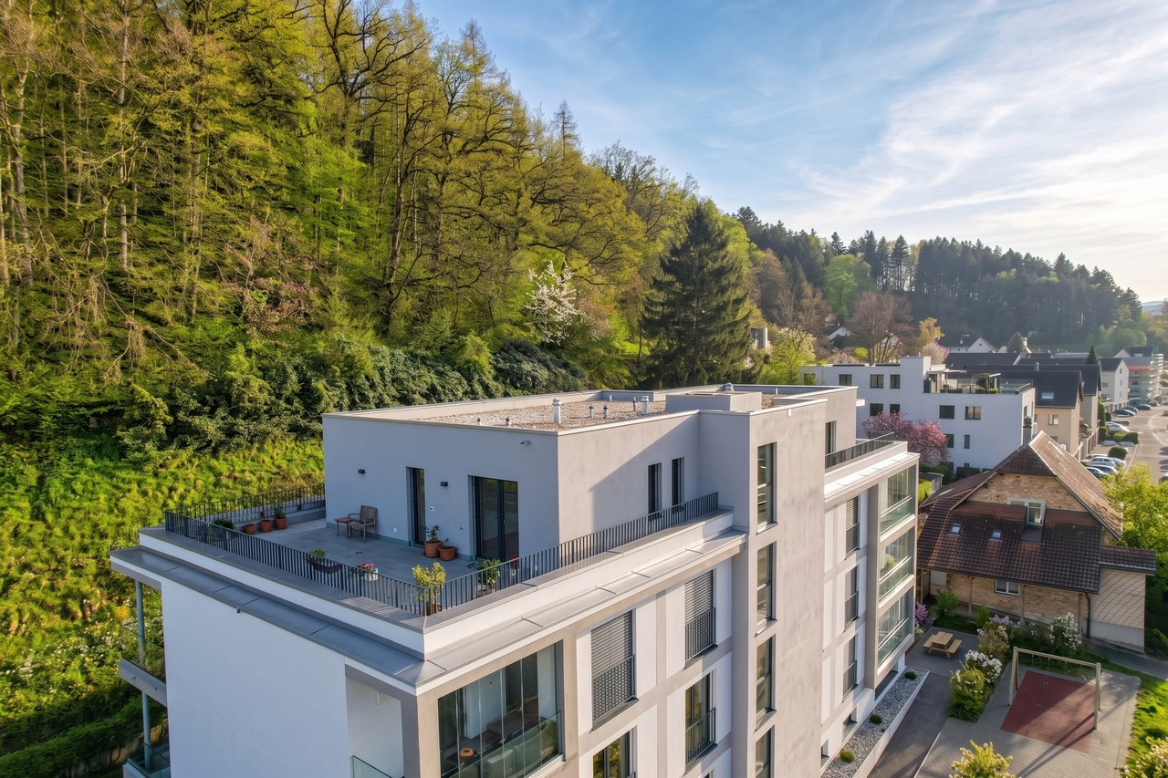 ATTIKAWOHNUNG MIT RIESIGER TERRASSE IN THÖRISHAUS - Bild 2
