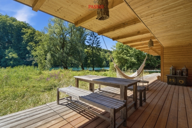 Neuwertige 3.5-Zimmer-Loftwohnung mit 74 m² Terrasse am Aare-Ufer - Bild 2