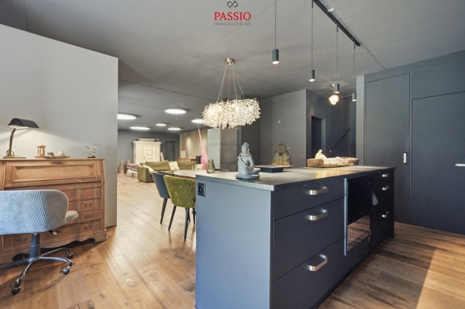 Neuwertige 3.5-Zimmer-Loftwohnung mit 74 m² Terrasse am Aare-Ufer - Bild 12