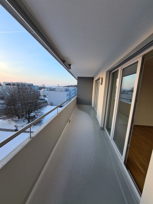 Helle 3-Zimmer-Wohnung mit Balkon und Aussicht in Oberrohrdorf - Bild 3