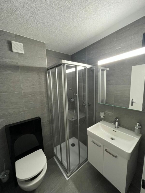 Zur Vermietung steht ein neuwertiges Studio mit 18 m² - Bild 3